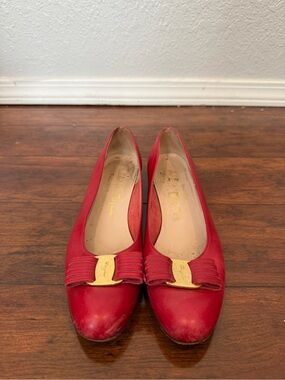 Salvatore Ferragamo Red Leather Vara Bow Flats with Gold Hardware